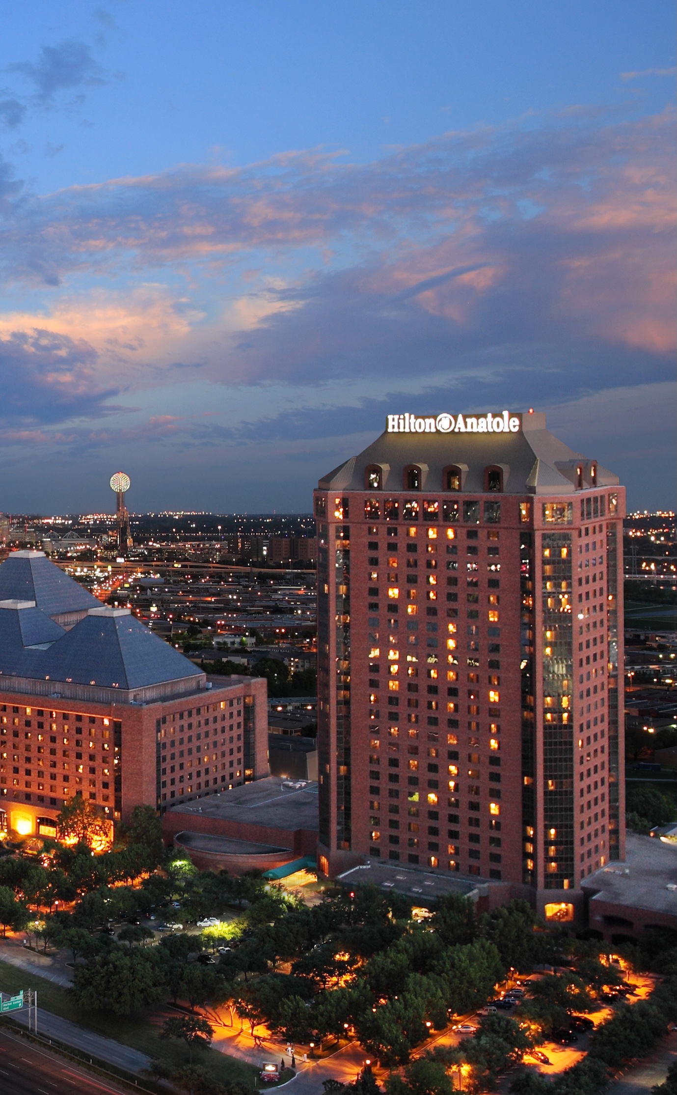 Hilton Anatole Hotel & Conference Center exterior view